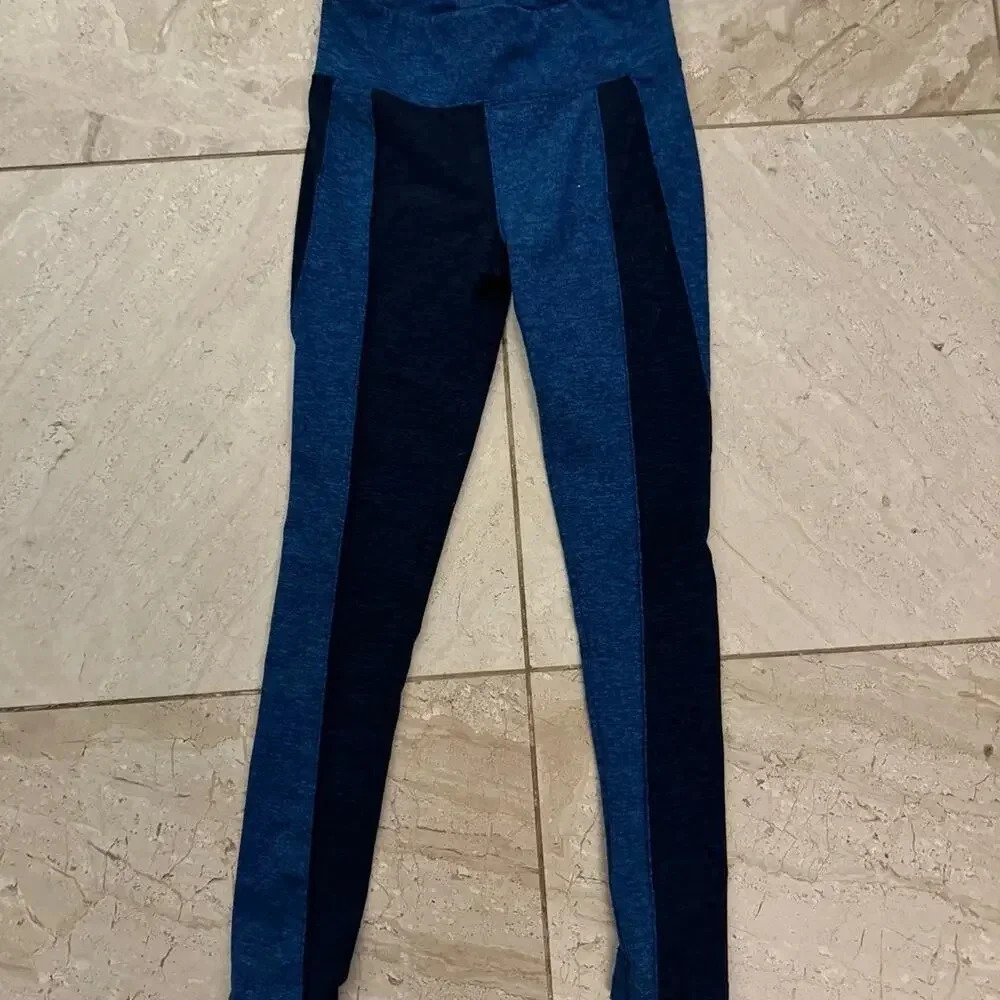 Free People movement XS blue and black leggings